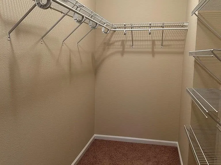 208 Woodland Cir — Photo 6