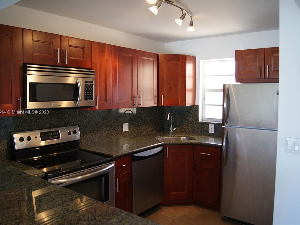 1st image of 855 Euclid Ave APT 404