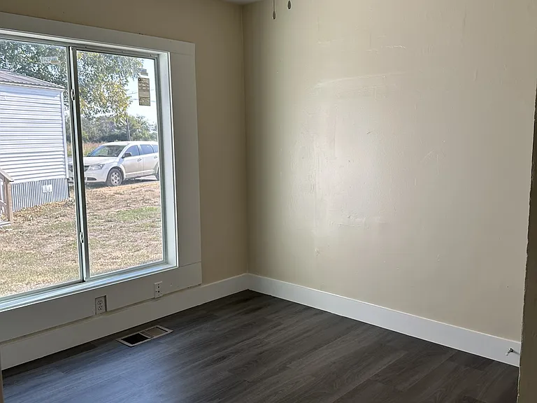 1321 Harris Hill Rd — Photo 6