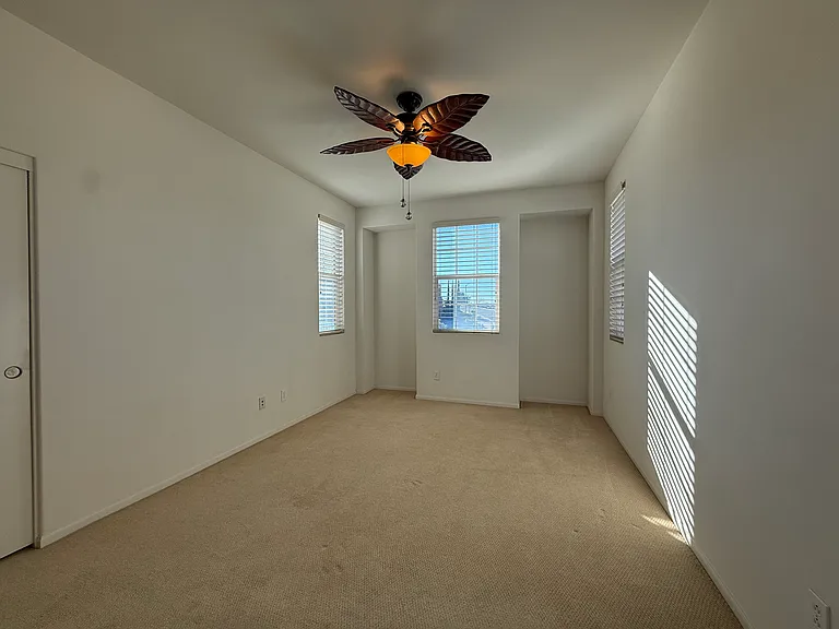 1273 Breakaway Dr — Photo 21