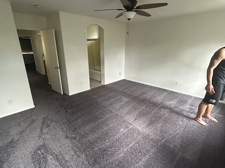 Master Bedroom New carpet and paint