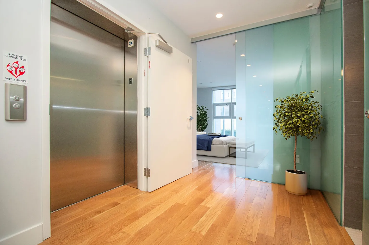 19 Tehama St Suite 3 photo 1