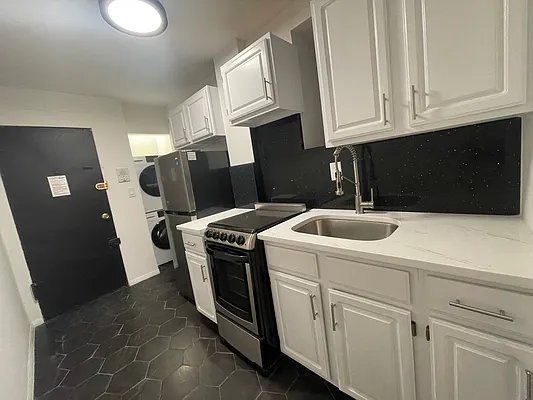 Rented by Best Apartments North Inc | media 4