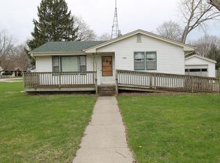 1524 Center St, Burlington, WI 53105