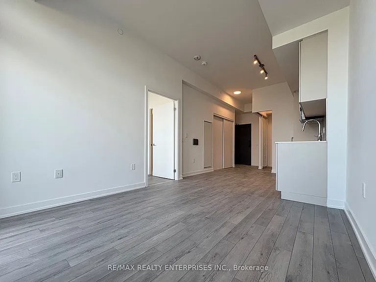 1005 Dundas St E #136 — Photo 15