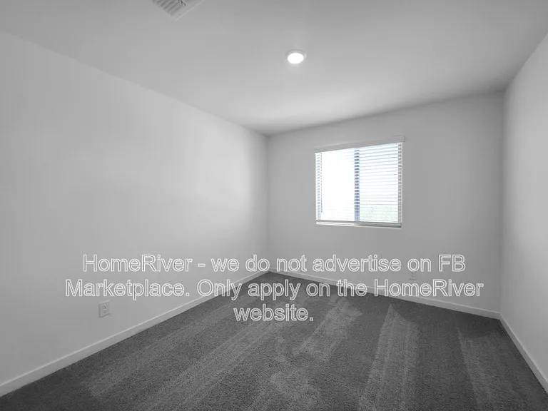 1091 W West Virginia Ave — Photo 9