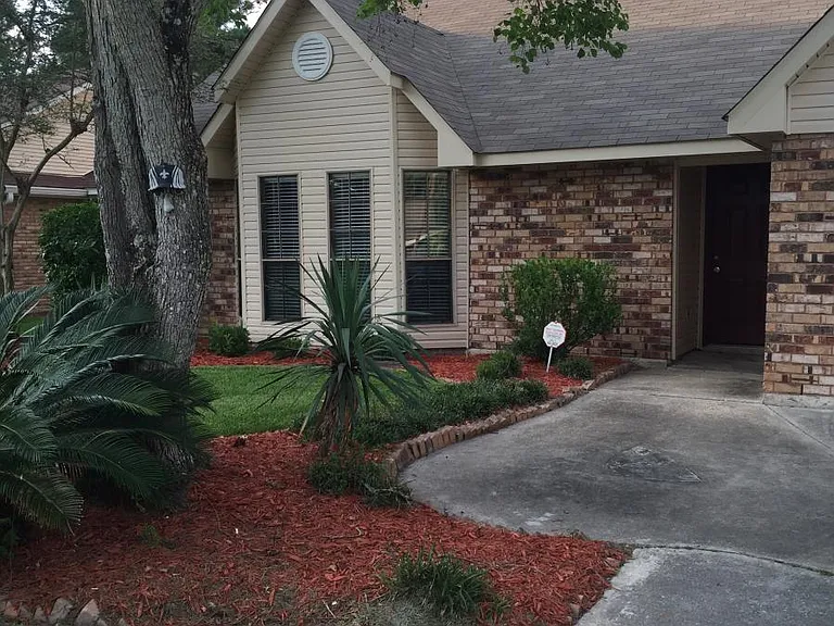 802 Huntwyck Cir — Photo 3