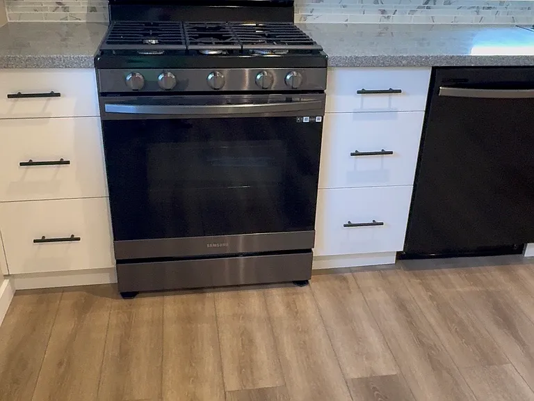 17065 Ludlow St — Photo 12