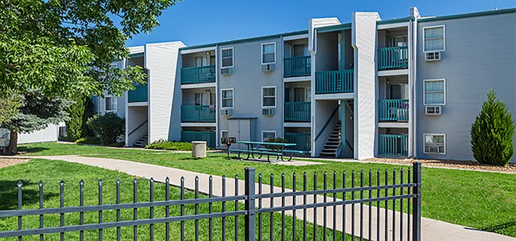 Lincoln Springs | Exterior