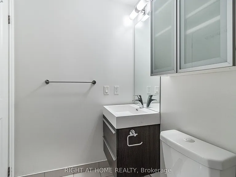 17 Zorra St #903 — Photo 33