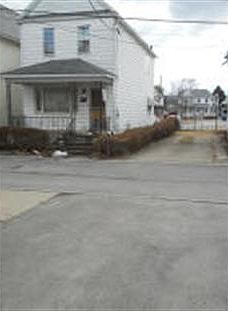 2nd image of 9 Mott St