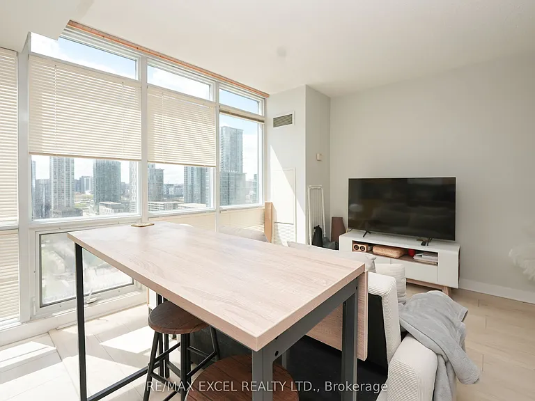 11 Brunel Ct #2316 — Photo 11
