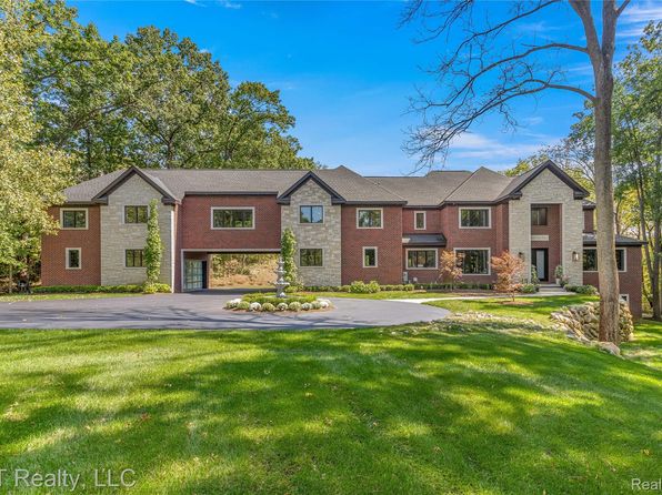 5029 Forest Valley Dr