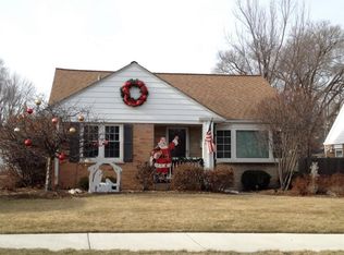 216 S William St, Mount Prospect, IL 60056
