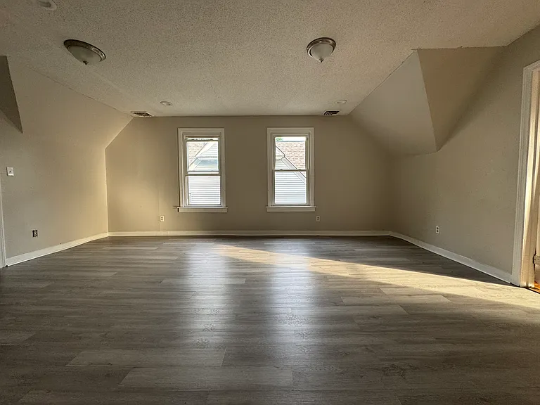304 Willow St #3C — Photo 11