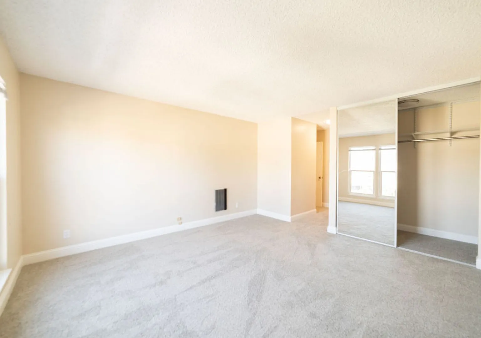 Euclid Apartments — Photo 3