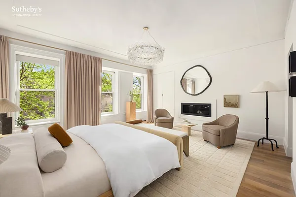 Sold by Sotheby's International Realty | media 19