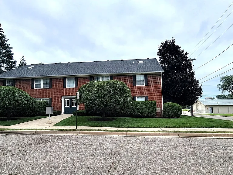 157 S Bailey St — Photo 1