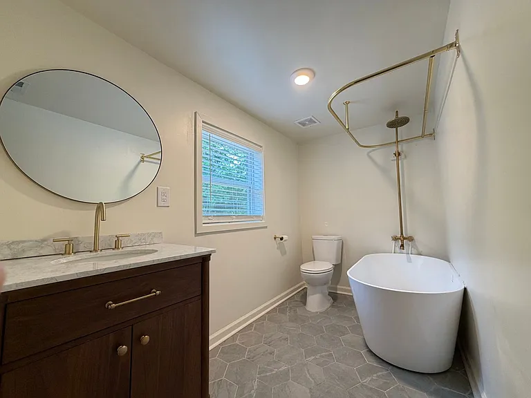 405 N 4th St — Photo 21