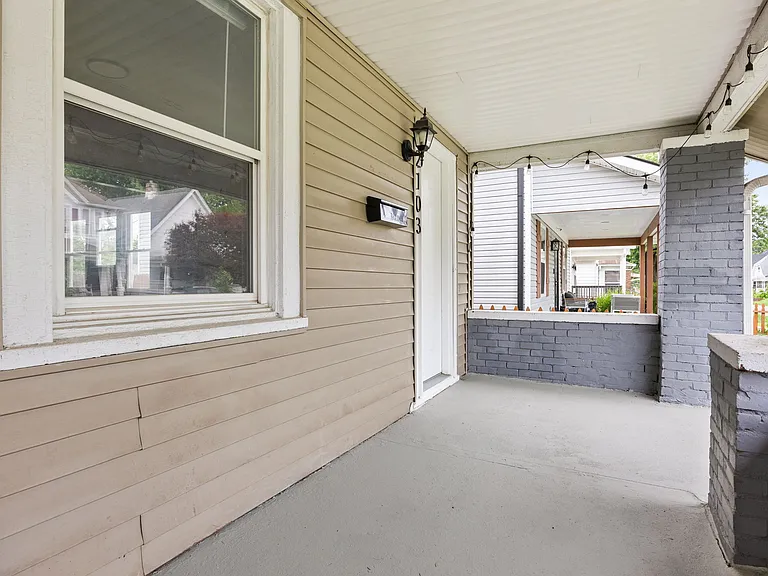 2101 Singleton St #2103 — Photo 4