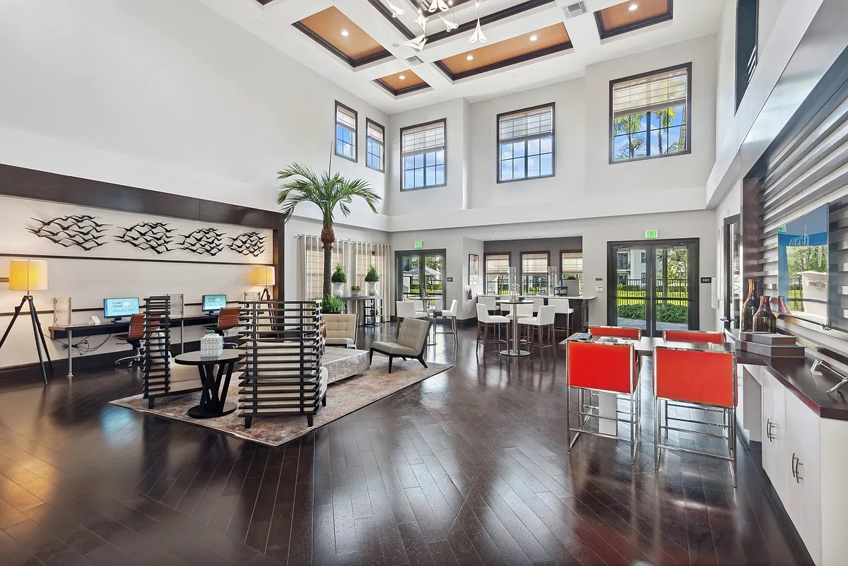 Dual-tier clubhouse with party room - The Point at Lakeside