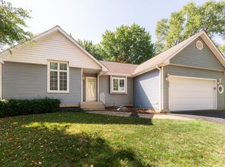 312 Olsen St, Yorkville, IL 60560