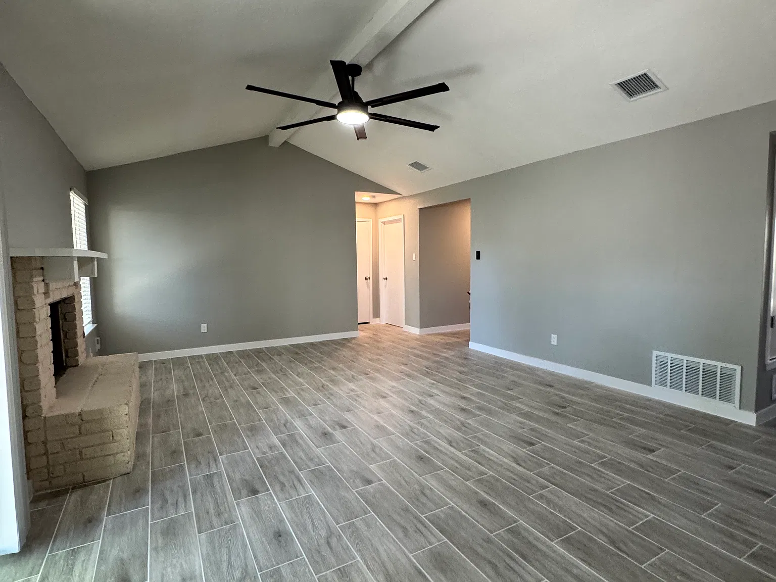 3 bed, 1428 sqft, $1,725 — Photo 4
