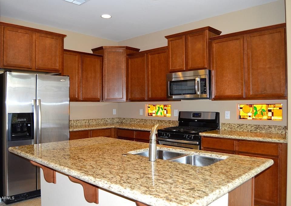 2nd image of 2988 E Palmdale Ln