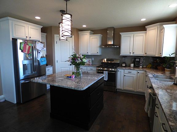 3rd image of 6404 Shallow River Dr