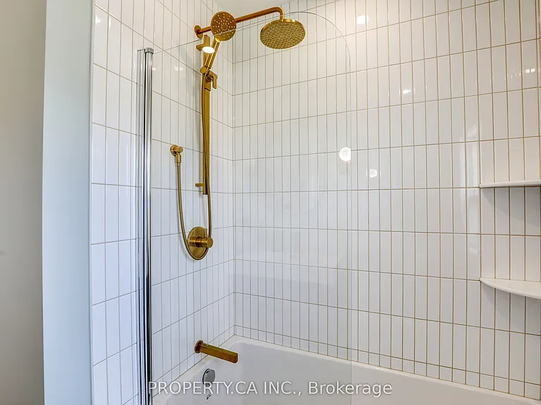 135 Cadorna Ave — Photo 23