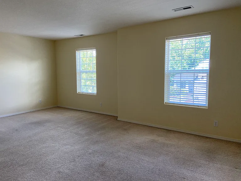 15240 NW Blakely Ln — Photo 9