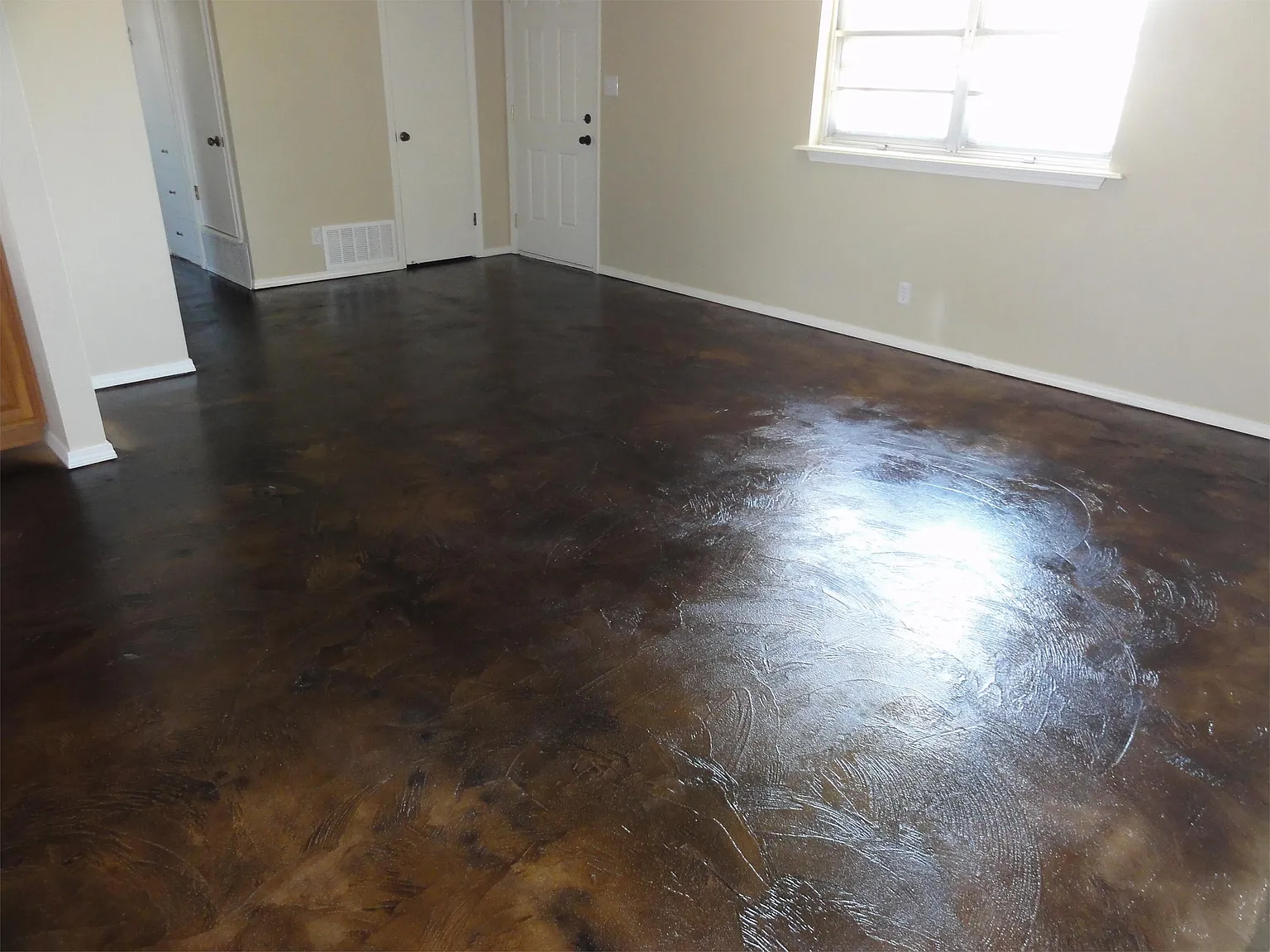 212 Barbara S - House — Photo 4