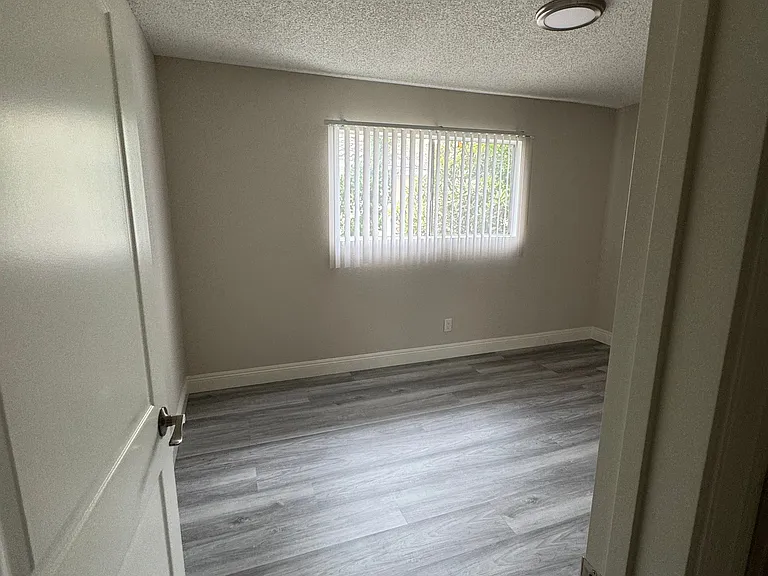 831 S Greenwood Ave #10 — Photo 12