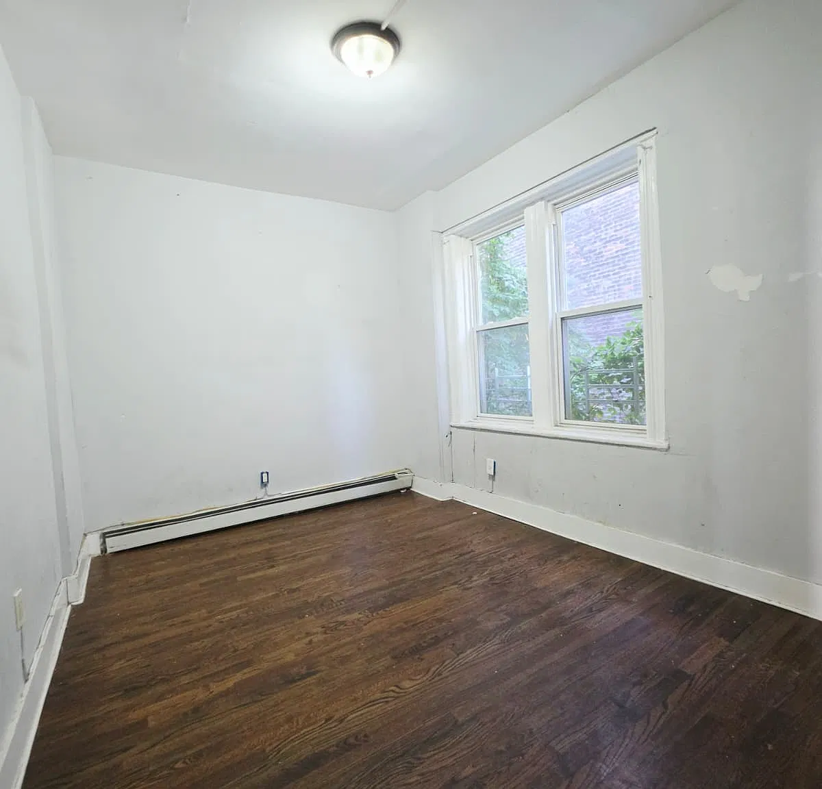 4 bed, 1200 sqft, $2,500 — Photo 4
