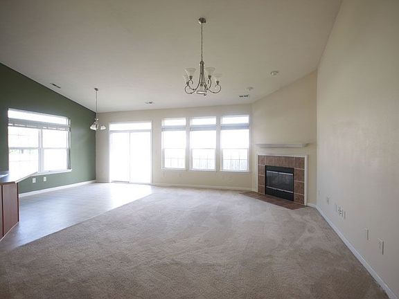 3rd image of 11924 Newcastle Dr