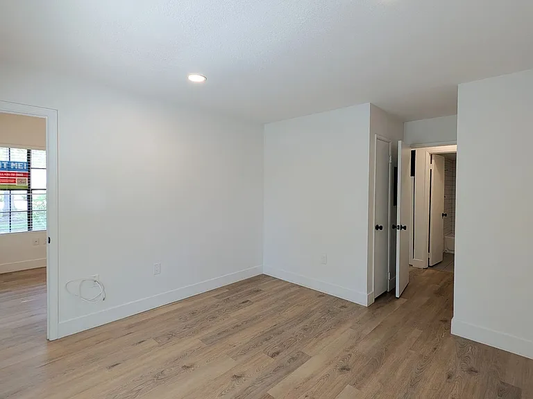 602 N May St #67 — Photo 22
