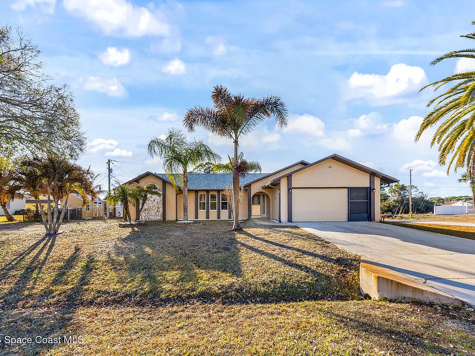 1st image of 100 Seahorse Cir SE
