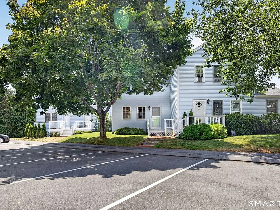 10 Masons Island Rd #8