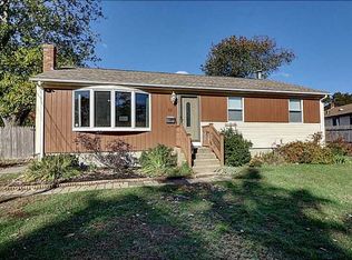 11 Arlee St, Warwick, RI 02889
