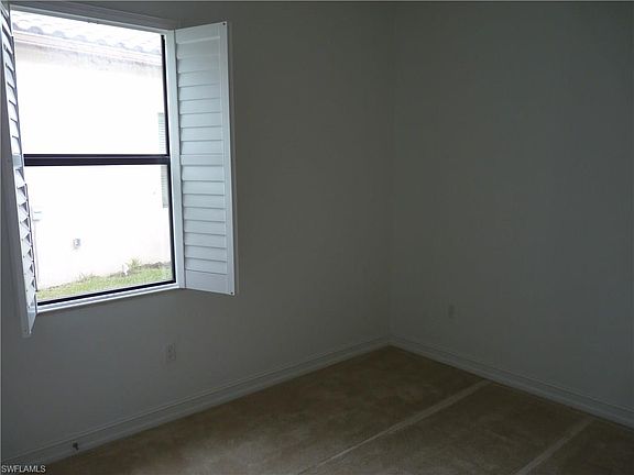 4th image of 9328 Woodhurst Dr