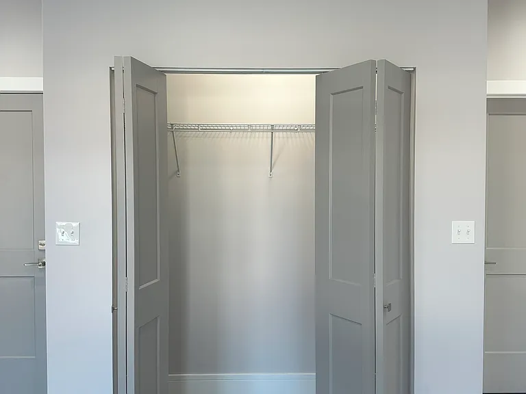 1719 N 18th Ave #201 — Photo 12