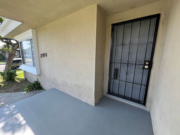 3rd image of 2904 W 141st Pl #1
