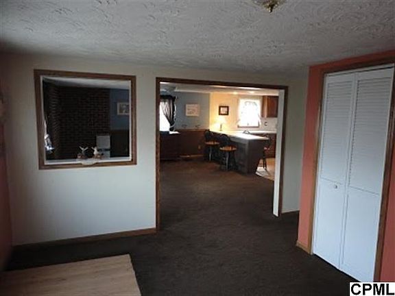 3rd image of 108 N Fair Ln