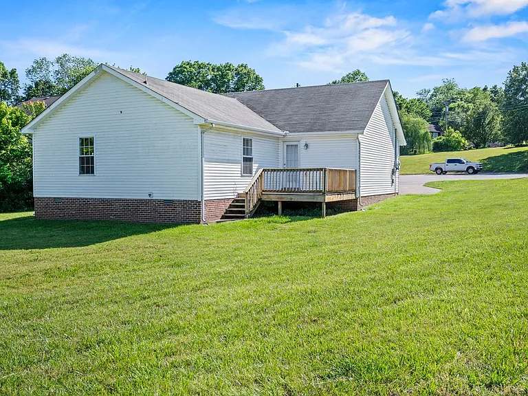 1043 Holly Rock Ct — Photo 19