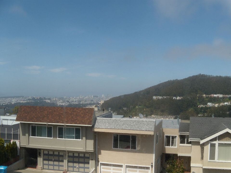 2nd image of 855 Pacheco St