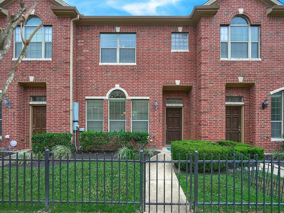 2738 Misty Heath Ln