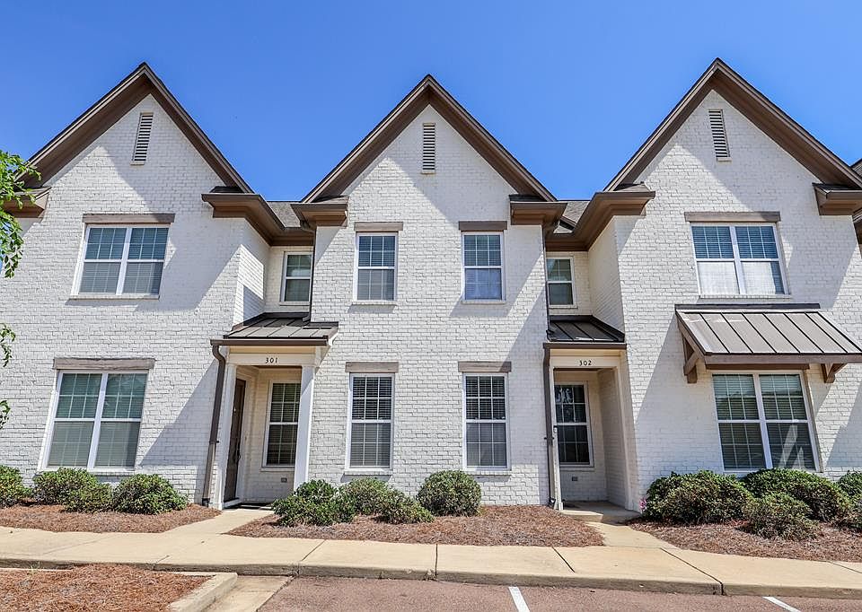 1st image of 102 Farm View Dr APT 302