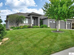 1025 N 190th St, Elkhorn, NE 68022