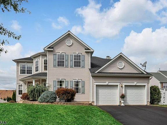 2nd image of 459 Mountain Top Ct