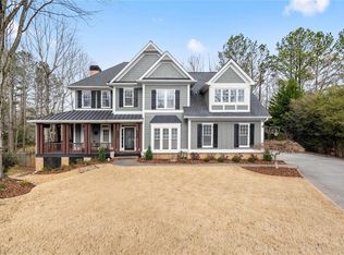272 Canyon Dr, Sugar Hill, GA 30518